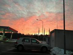 Západ Slunce nad čerpací stanicí v Gajeru (zobrazeno 65x)